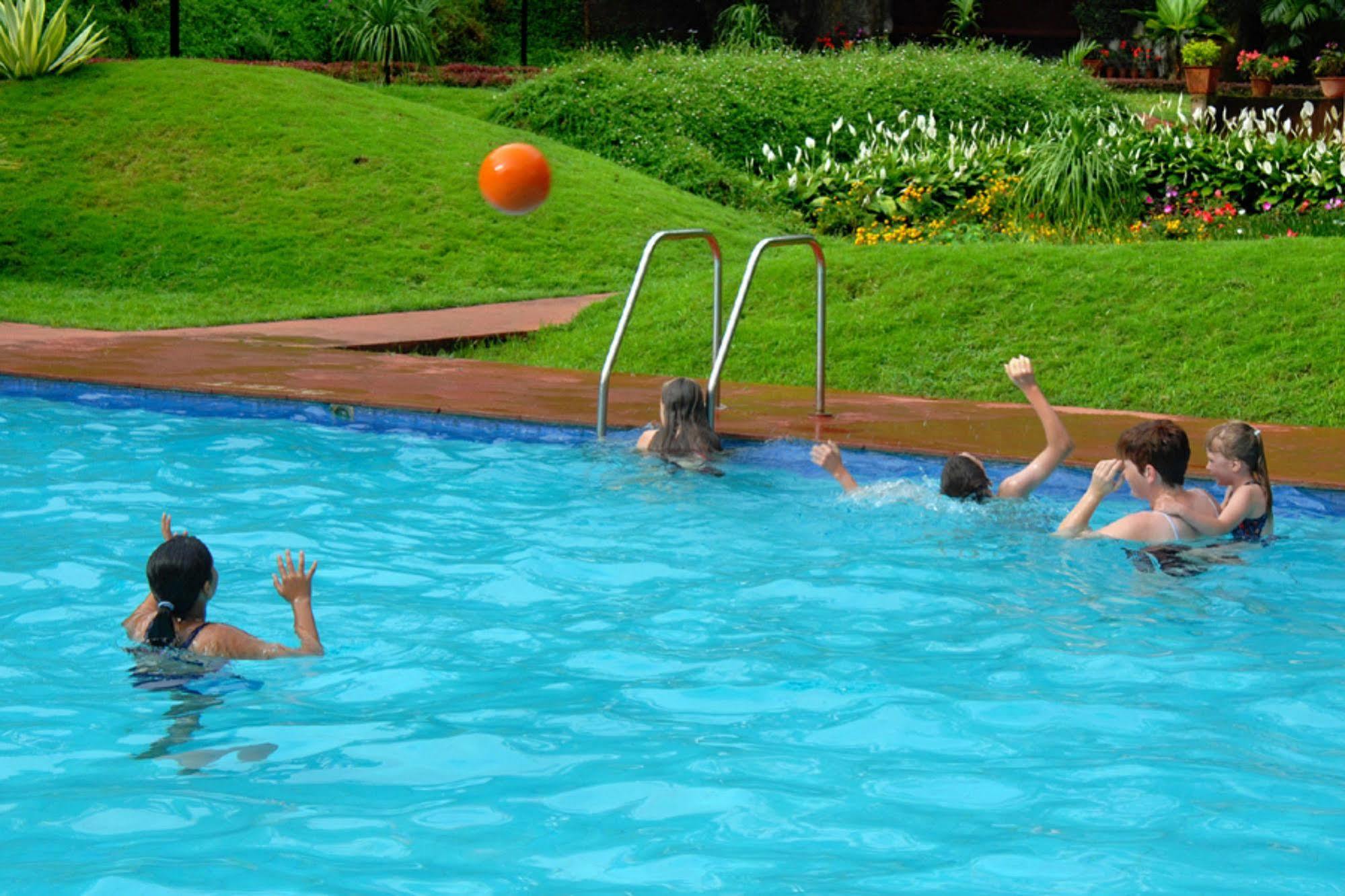 Carmelia Haven Resort Thekkady Zewnętrze zdjęcie